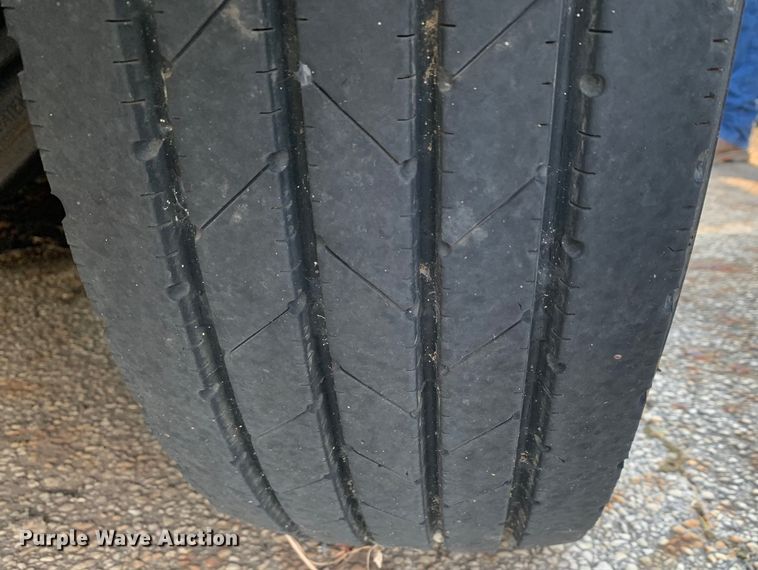 image for item DM1760 2011 International General Coach shuttle bus