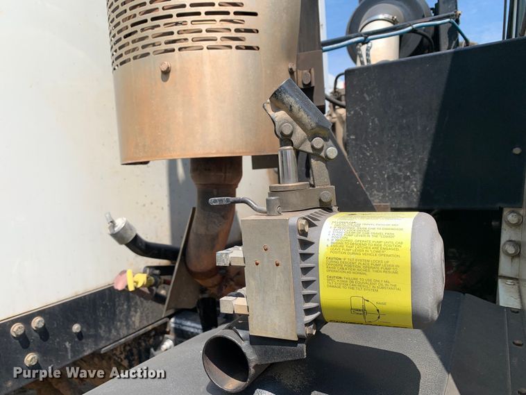 image for item DM1761 2015 Mack LEU633 refuse truck