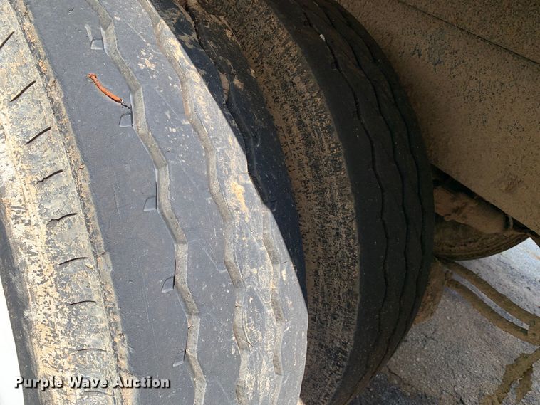 image for item DM1761 2015 Mack LEU633 refuse truck