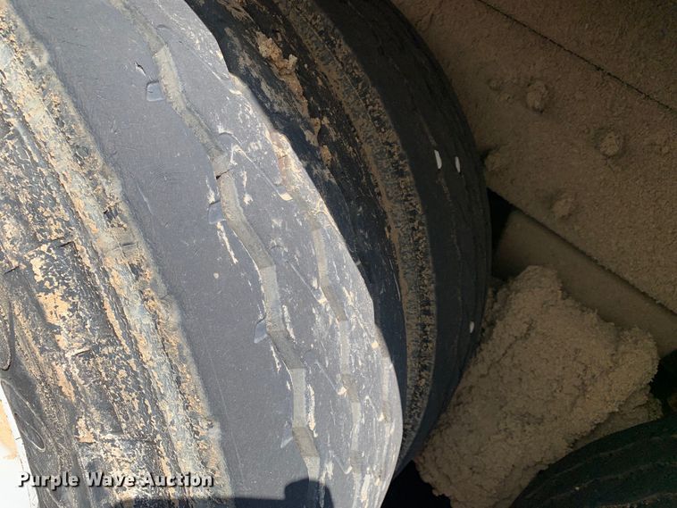 image for item DM1761 2015 Mack LEU633 refuse truck