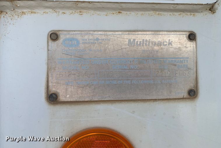 image for item DM1761 2015 Mack LEU633 refuse truck