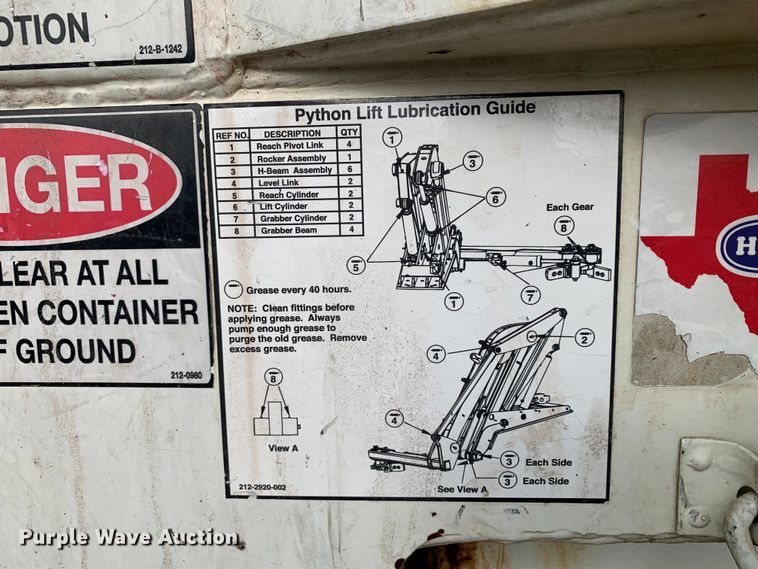 image for item DM1762 2018 Mack LR613 refuse truck