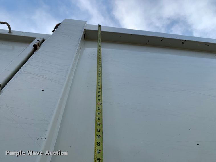 image for item DM1762 2018 Mack LR613 refuse truck