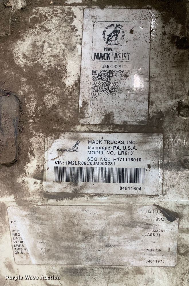 image for item DM1762 2018 Mack LR613 refuse truck