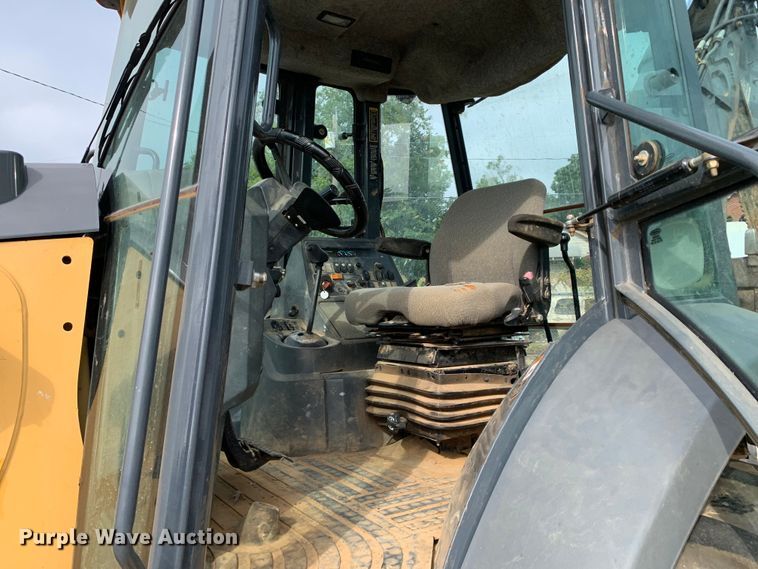 image for item DM1764 2015 John Deere 310L backhoe
