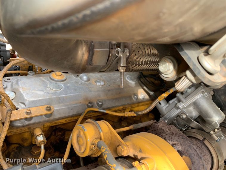 image for item DM1764 2015 John Deere 310L backhoe