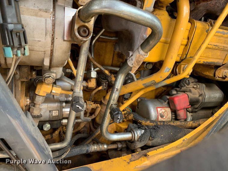 image for item DM1764 2015 John Deere 310L backhoe