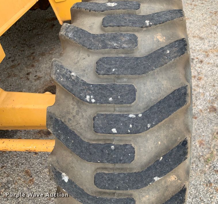 image for item DM1764 2015 John Deere 310L backhoe