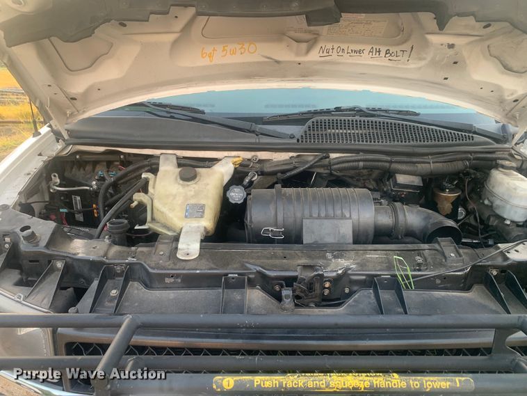 image for item DM1765 2016 Chevrolet  4500 shuttle bus