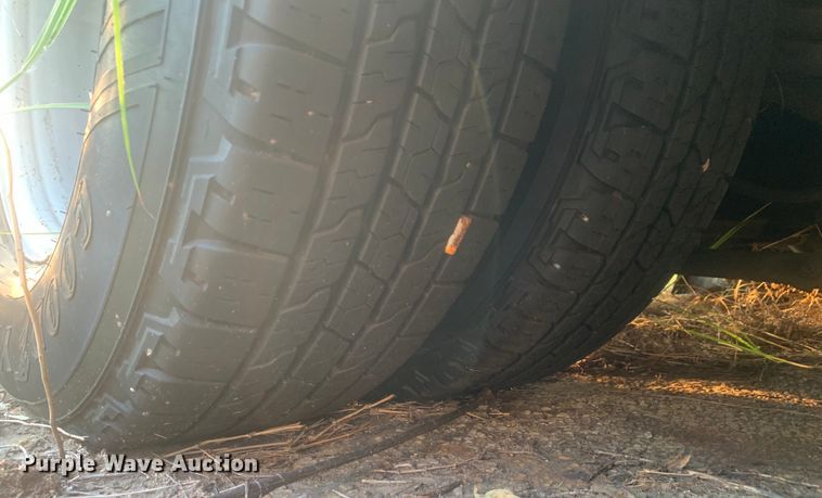 image for item DM1765 2016 Chevrolet  4500 shuttle bus