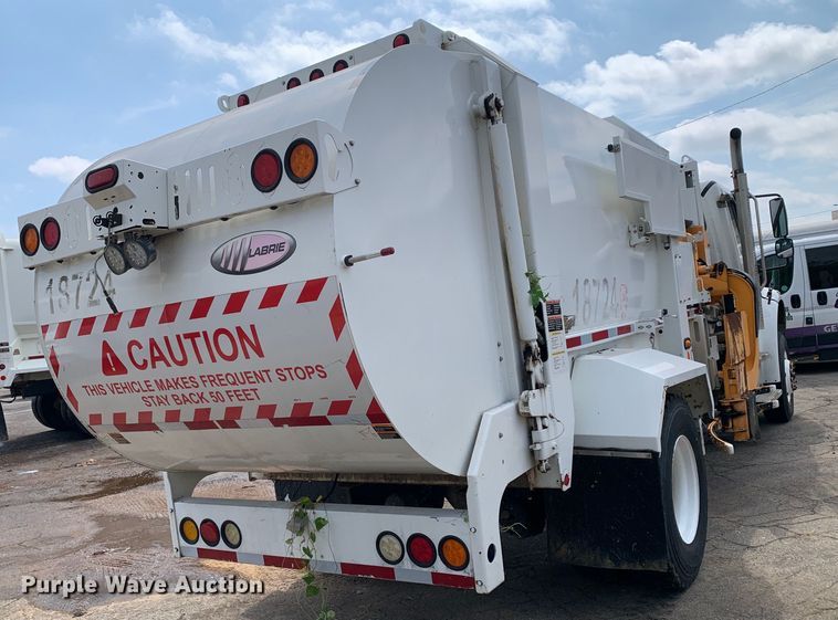 image for item DM1766 2018 Freightliner  M2106 refuse truck