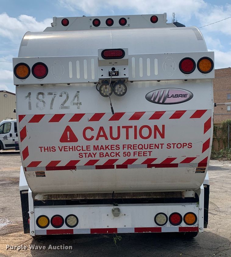 image for item DM1766 2018 Freightliner  M2106 refuse truck