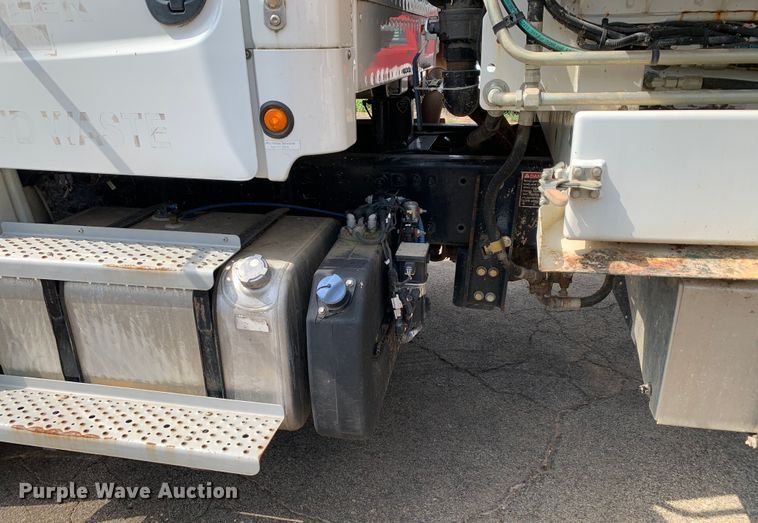 image for item DM1766 2018 Freightliner  M2106 refuse truck