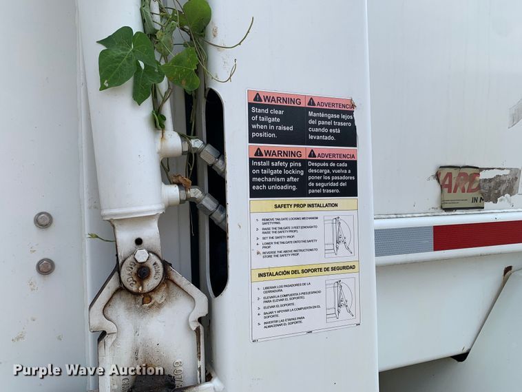 image for item DM1766 2018 Freightliner  M2106 refuse truck