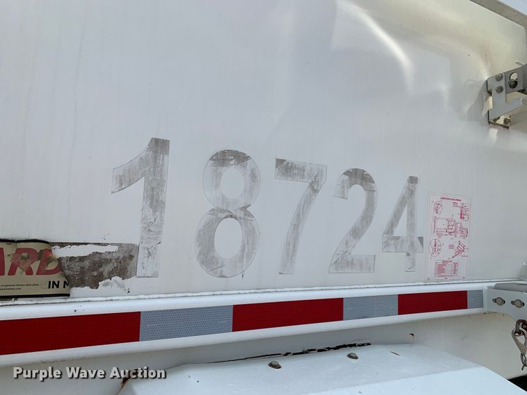 image for item DM1766 2018 Freightliner  M2106 refuse truck