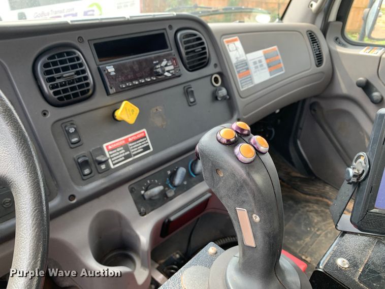 image for item DM1766 2018 Freightliner  M2106 refuse truck