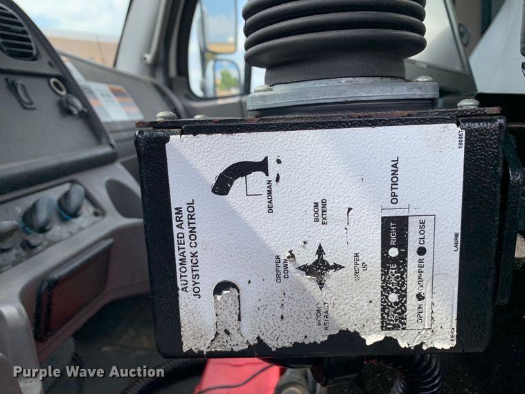 image for item DM1766 2018 Freightliner  M2106 refuse truck