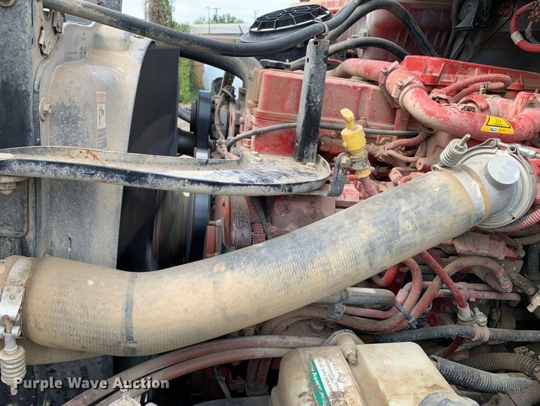 image for item DM1766 2018 Freightliner  M2106 refuse truck