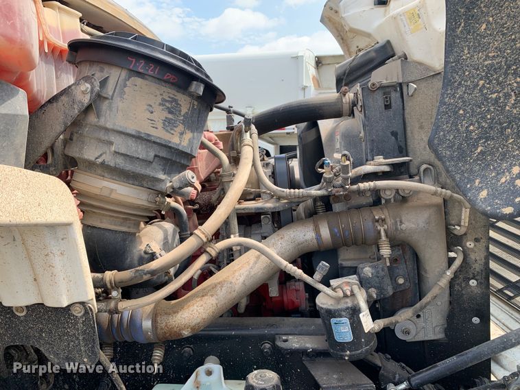 image for item DM1766 2018 Freightliner  M2106 refuse truck