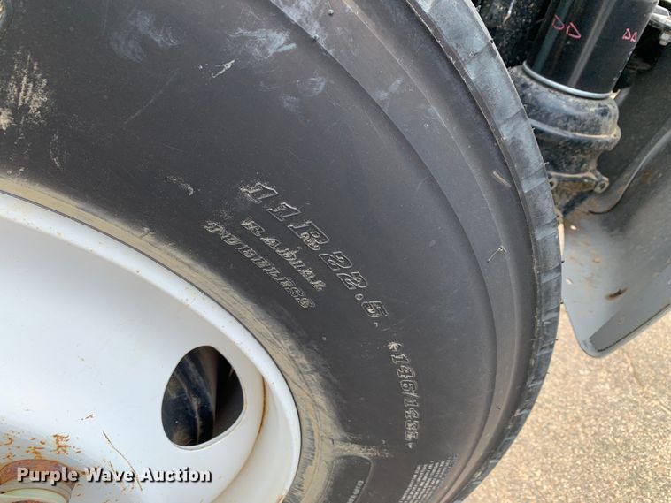 image for item DM1766 2018 Freightliner  M2106 refuse truck