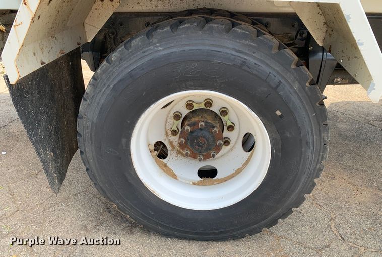 image for item DM1766 2018 Freightliner  M2106 refuse truck