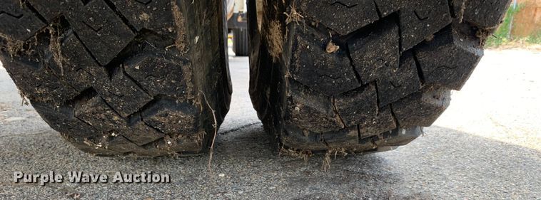 image for item DM1766 2018 Freightliner  M2106 refuse truck