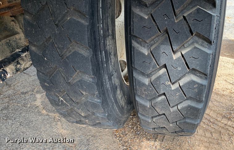 image for item DM1766 2018 Freightliner  M2106 refuse truck