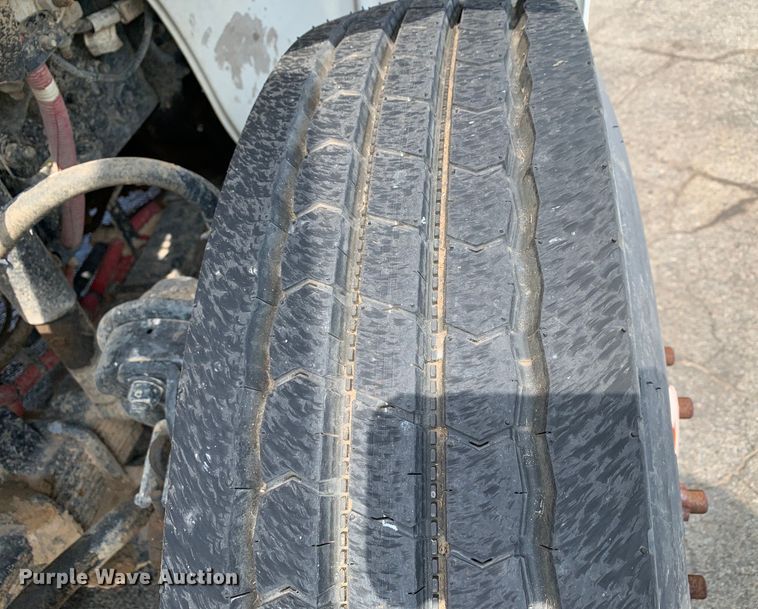 image for item DM1766 2018 Freightliner  M2106 refuse truck