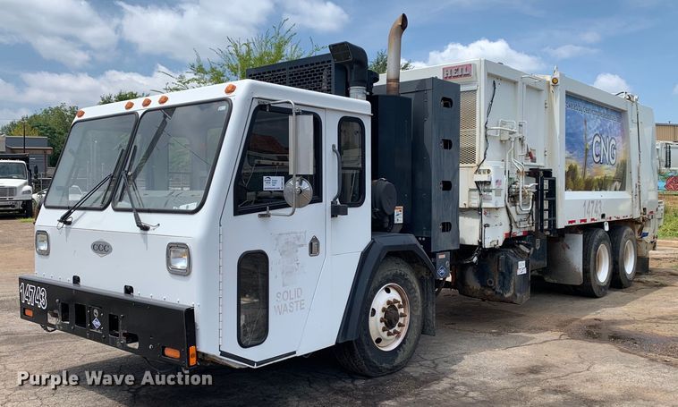 image for item DM1767 2014 Crane Carrier Low Entry refuse truck