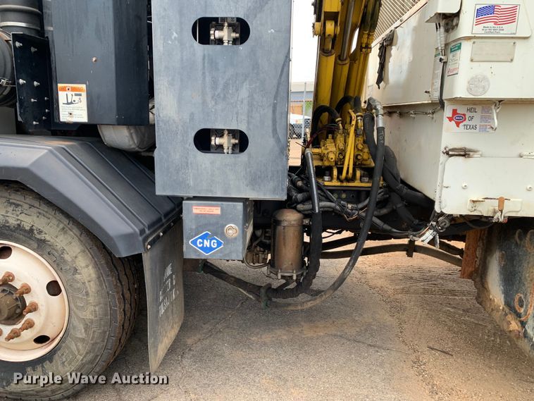 image for item DM1767 2014 Crane Carrier Low Entry refuse truck