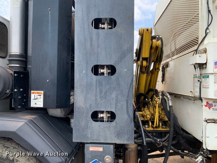 image for item DM1767 2014 Crane Carrier Low Entry refuse truck