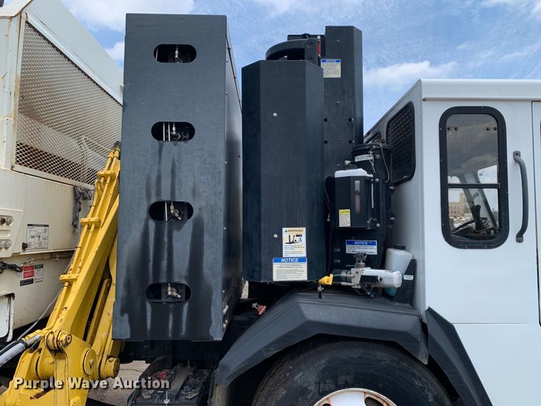 image for item DM1767 2014 Crane Carrier Low Entry refuse truck