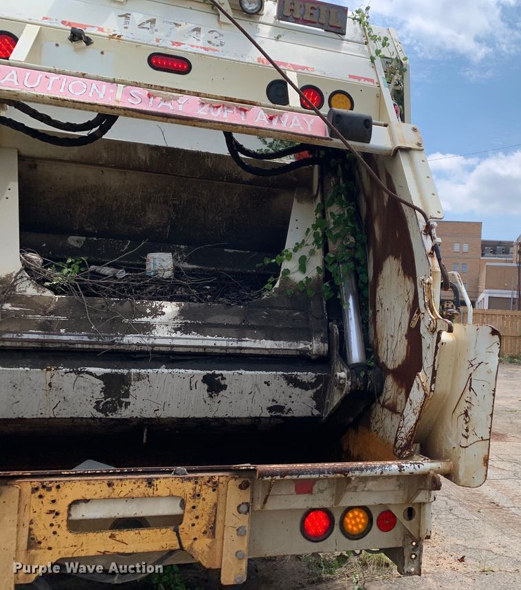 image for item DM1767 2014 Crane Carrier Low Entry refuse truck