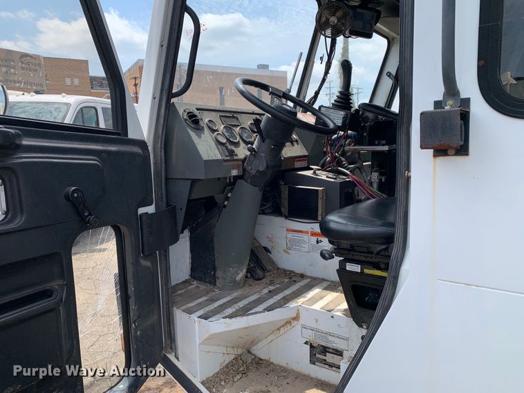 image for item DM1767 2014 Crane Carrier Low Entry refuse truck