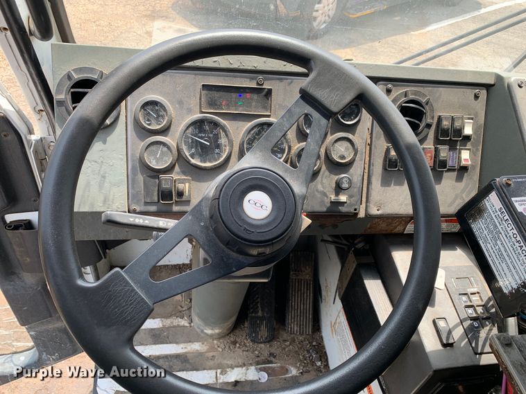 image for item DM1767 2014 Crane Carrier Low Entry refuse truck