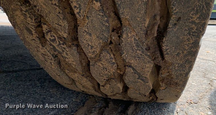 image for item DM1767 2014 Crane Carrier Low Entry refuse truck