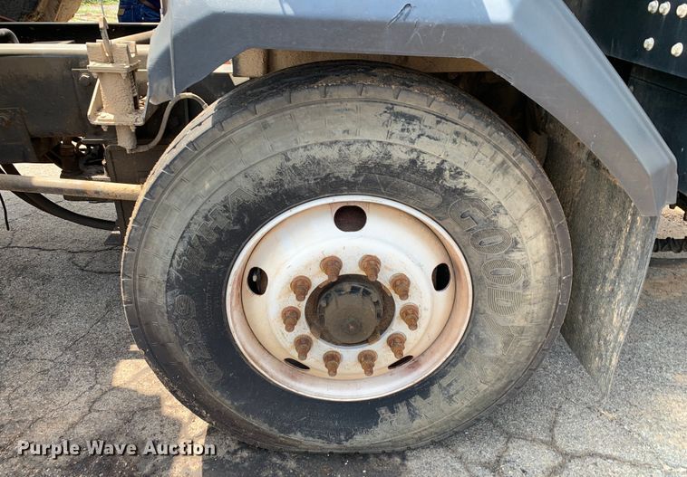 image for item DM1767 2014 Crane Carrier Low Entry refuse truck