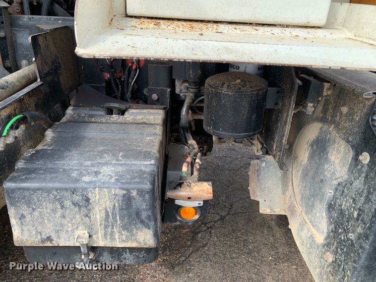 image for item DM1768 2018 Mack LR613 refuse truck