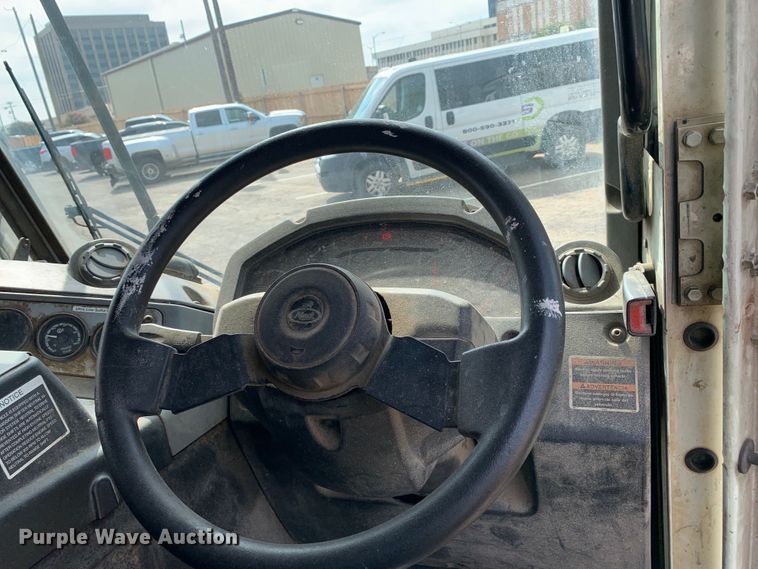 image for item DM1768 2018 Mack LR613 refuse truck