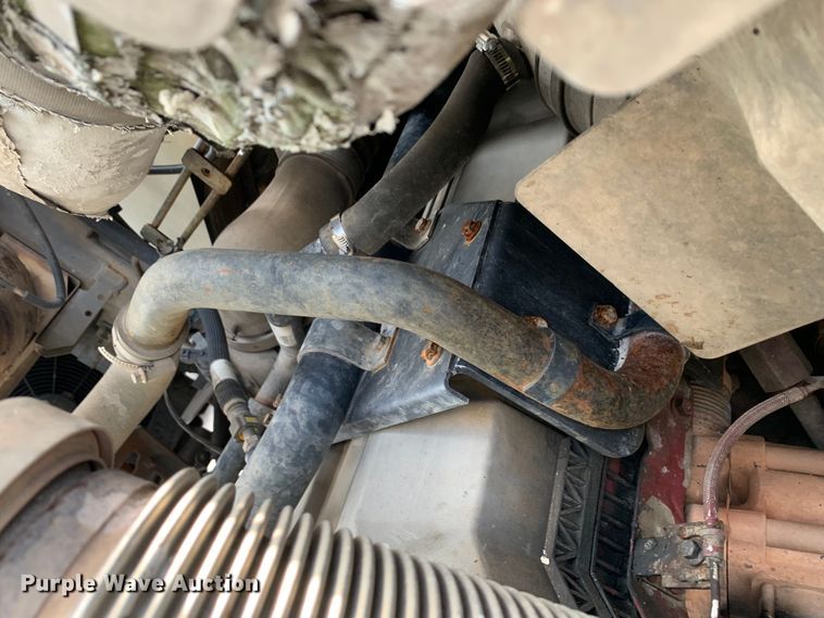 image for item DM1768 2018 Mack LR613 refuse truck