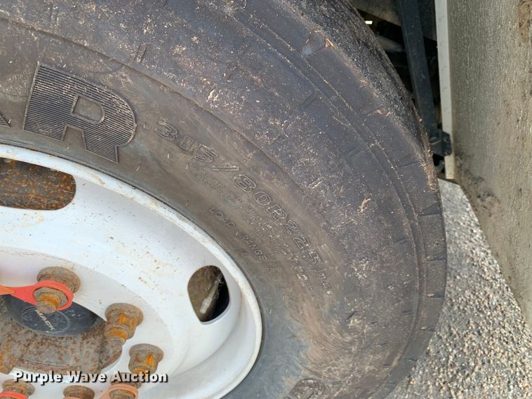 image for item DM1768 2018 Mack LR613 refuse truck