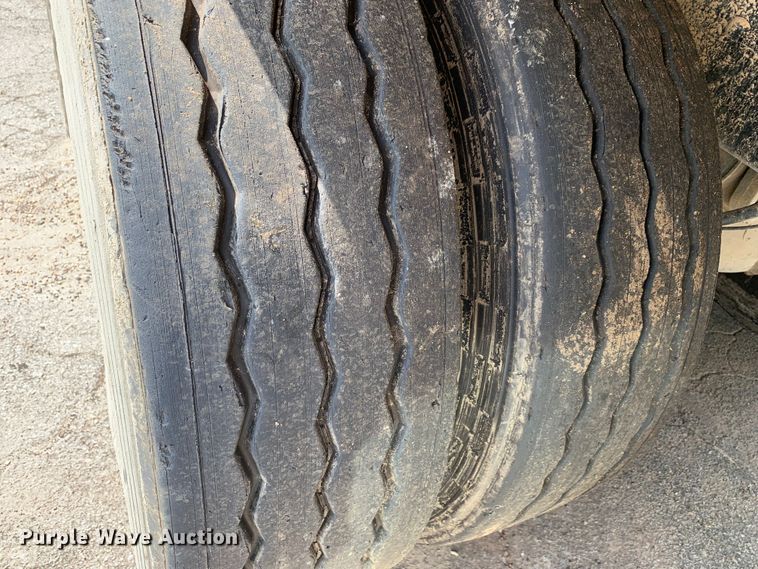 image for item DM1768 2018 Mack LR613 refuse truck