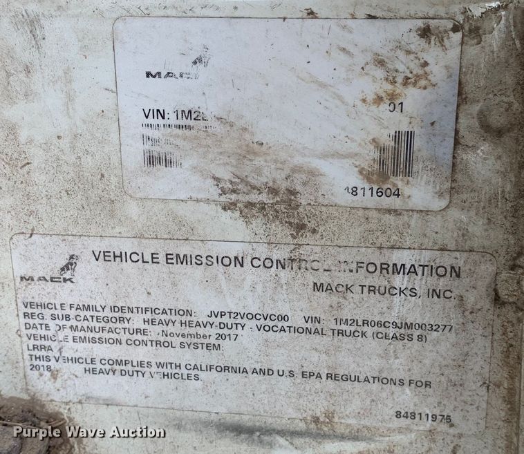 image for item DM1768 2018 Mack LR613 refuse truck