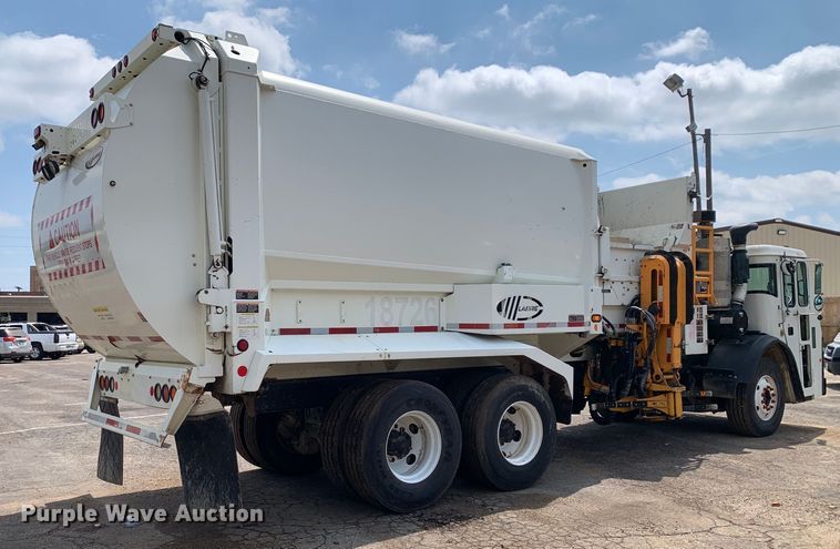 image for item DM1769 2018 Mack LR613 refuse truck