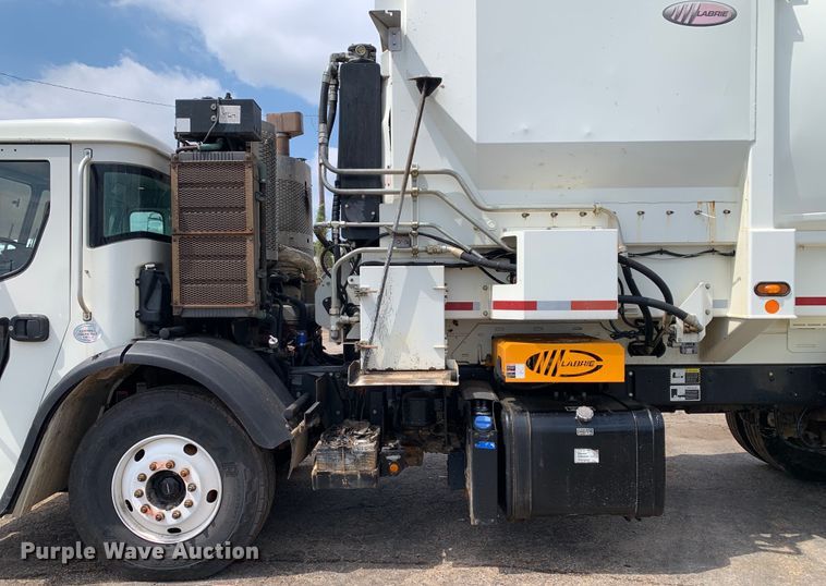 image for item DM1769 2018 Mack LR613 refuse truck