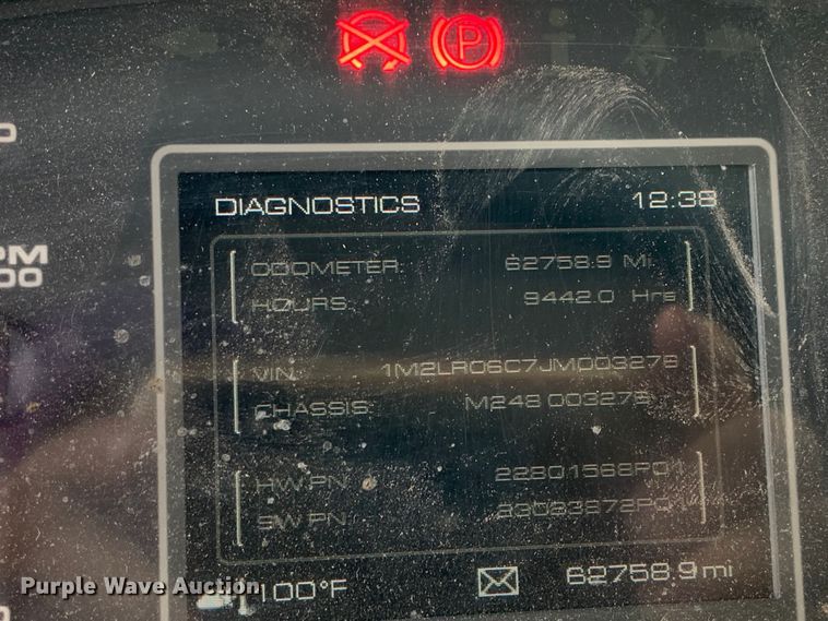 image for item DM1769 2018 Mack LR613 refuse truck