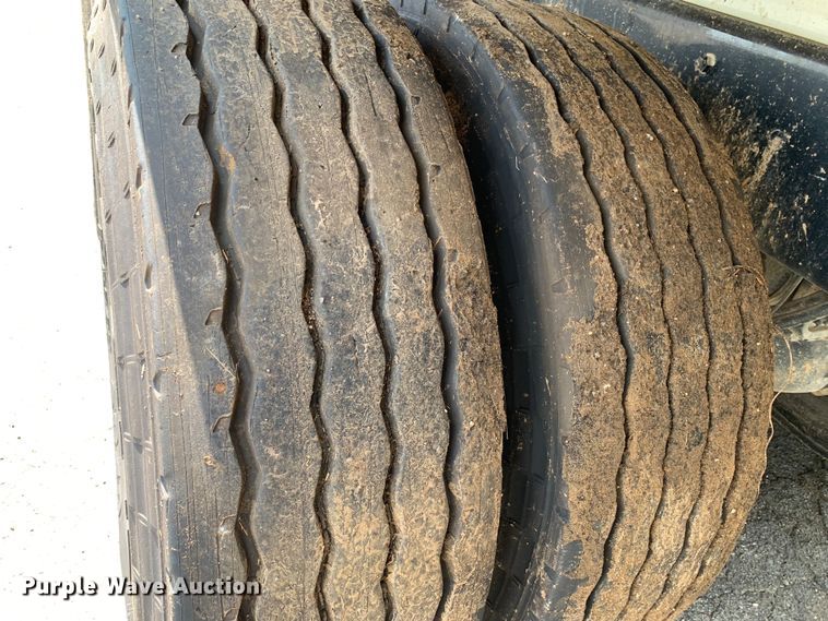 image for item DM1769 2018 Mack LR613 refuse truck