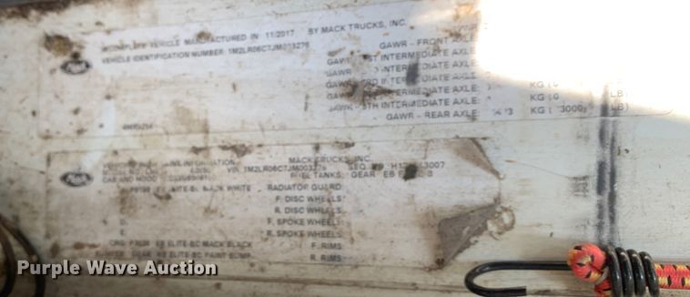 image for item DM1769 2018 Mack LR613 refuse truck