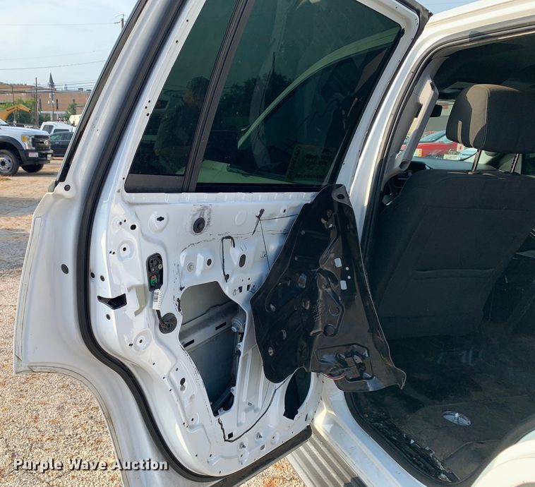 image for item DM1771 2016 Chevrolet  Tahoe Police SUV