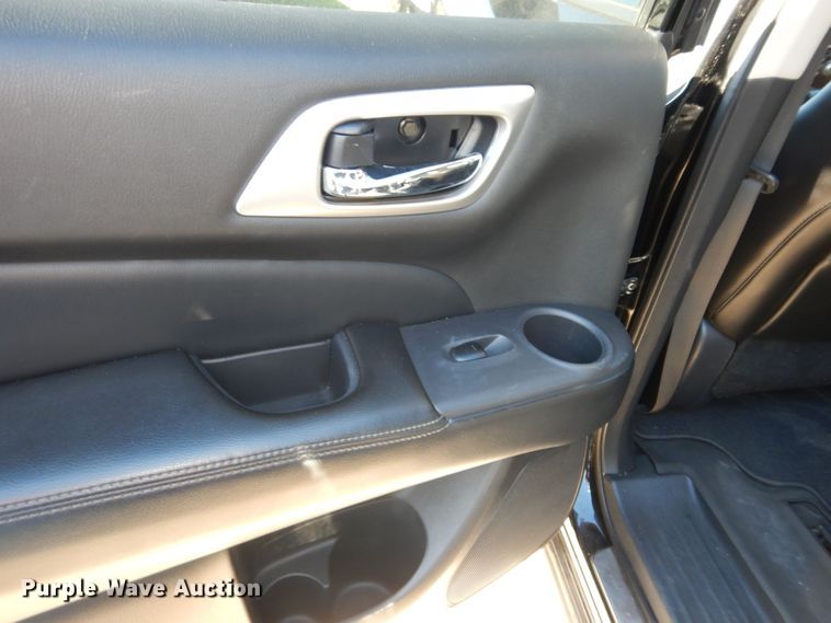 image for item DM3041 2013 Nissan Pathfinder SL SUV